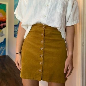 Corduroy June & Hudson button up skirt